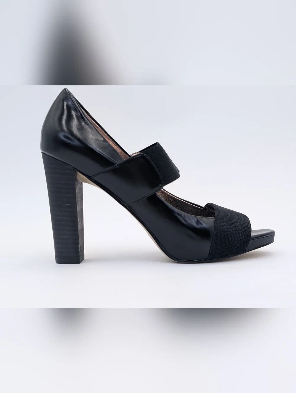 Banana Republic sculptural heel